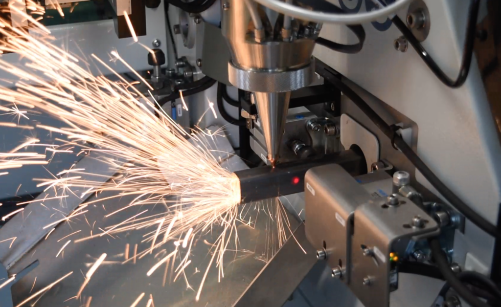ES LASER has developed a tailor-made 4-axis multifunctional cutting machine for one of its German customers.